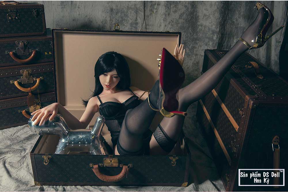 Búp bê DS Keira 1m60 silicon cao cấp Thư ký quyến rũ