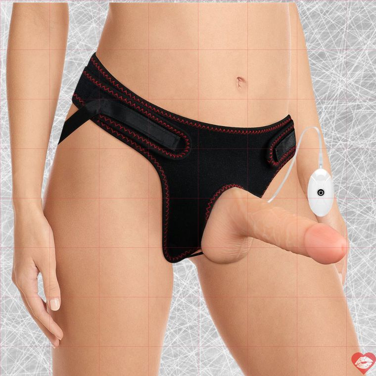 Lovetoy Dương Vật Giả Đeo Thắt Lưng Rung Siêu Thực 18cm
