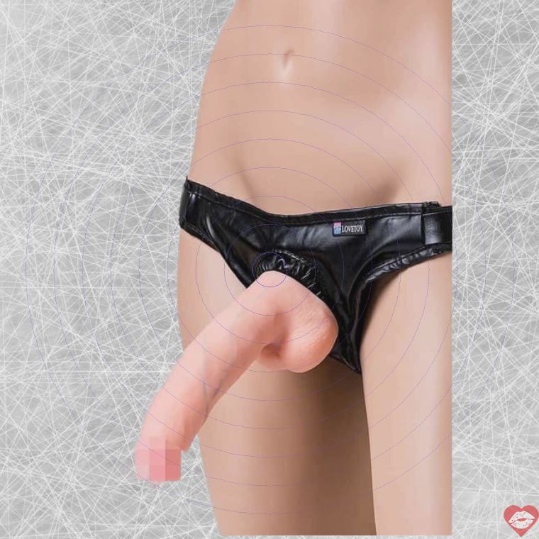 LoveToy Cuba Strap On 2 Nắp 20.5cm Thực Tế