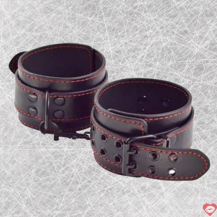 Nanожники Lovetoy đen da xích tình yêu nồng cháy