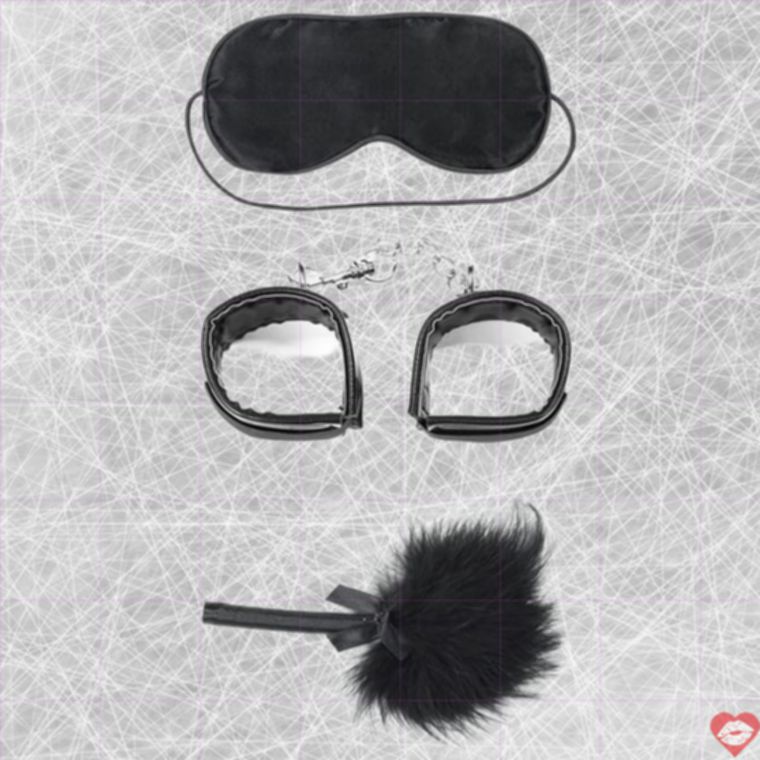 LoveToy BDSM Kit 3 Món Da Lông Vũ Kích Thích Mạnh