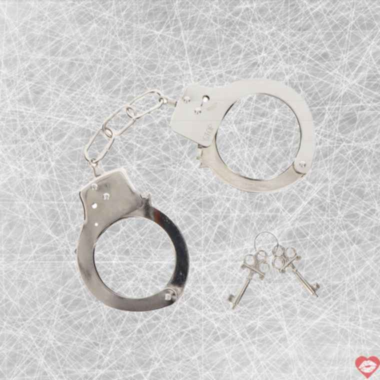 Còng Tay ToyJoy Bạc BDSM Chặt Chẽ Đam Mê Nóng Bỏng