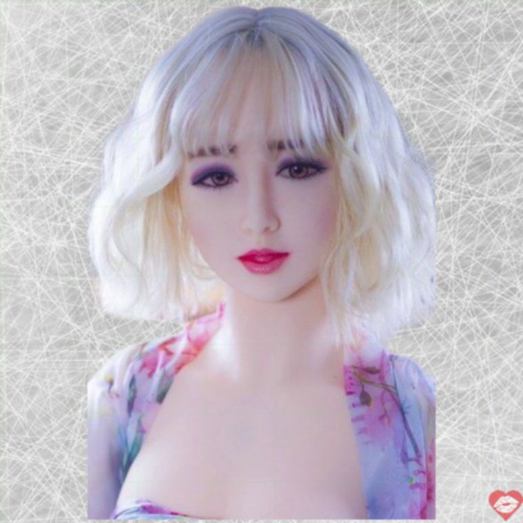 Selene貧乳金短髮TPE性愛娃娃148cm 歐美口交